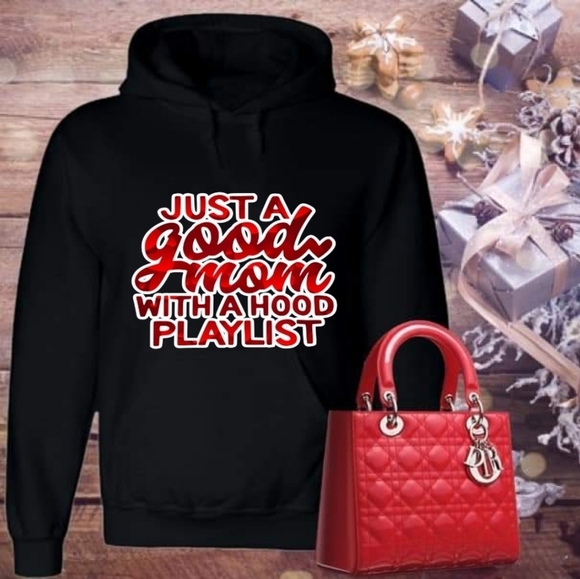 Just a‎ good Mom Shirt - Picture 2 of 2